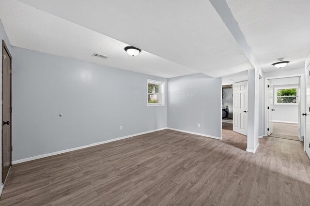 6709 Colorado Avenue N, Brooklyn Park, MN 55429