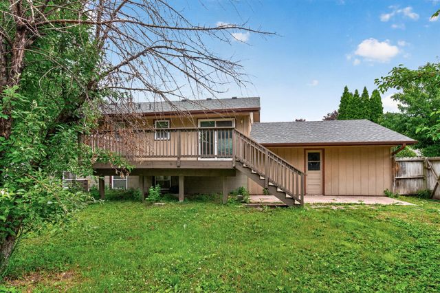 6709 Colorado Avenue N, Brooklyn Park, MN 55429