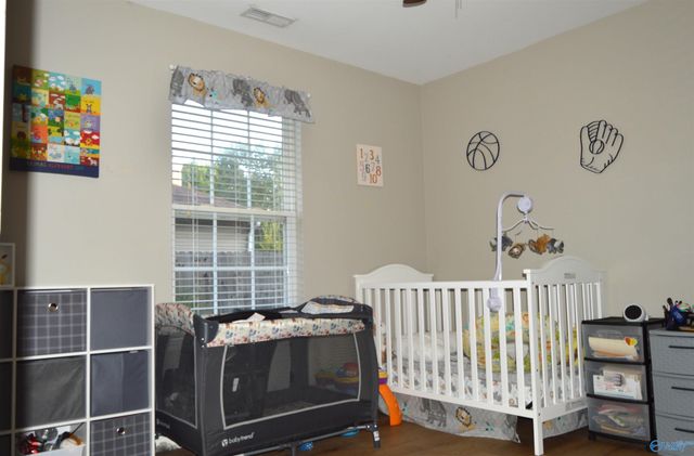 608 Wade Road SE, Owens Cross Roads, AL 35763