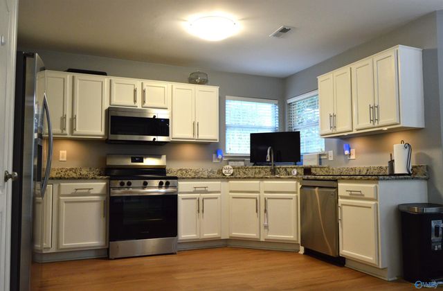 608 Wade Road SE, Owens Cross Roads, AL 35763