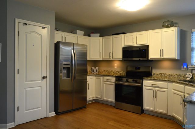608 Wade Road SE, Owens Cross Roads, AL 35763