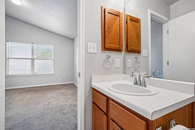 4023 SPARROW LK, San Antonio, TX 78244