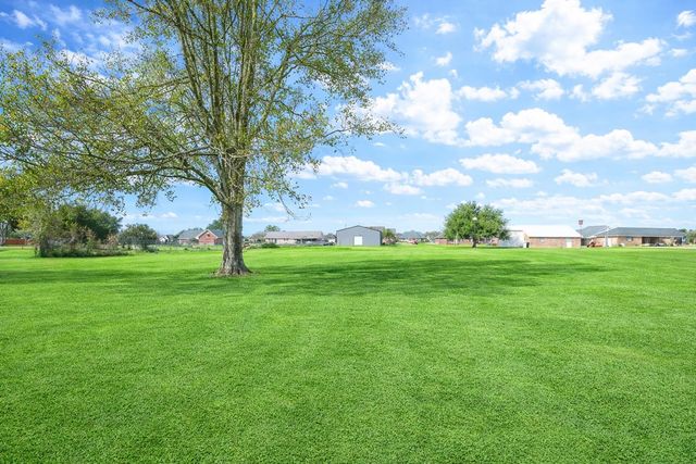 314 Highway 20, Thibodaux, LA 70301