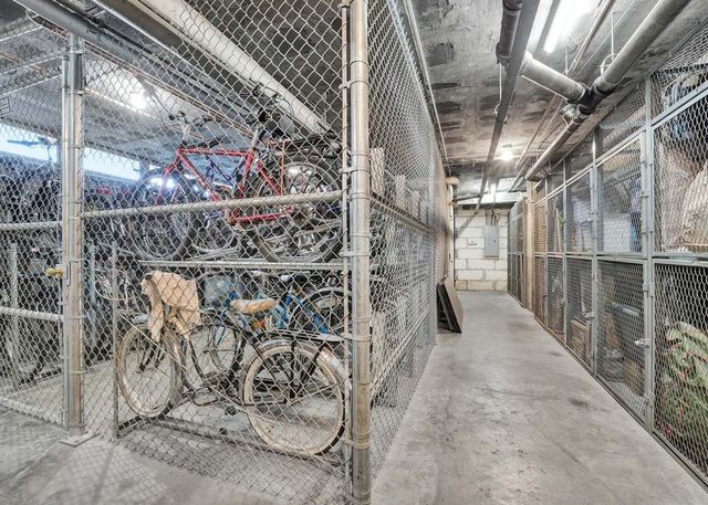 6301 N SHERIDAN Road 16C, Chicago, IL 60660