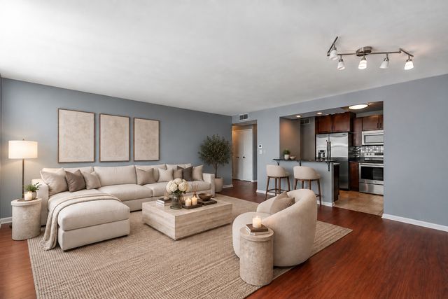 6301 N SHERIDAN Road 16C, Chicago, IL 60660