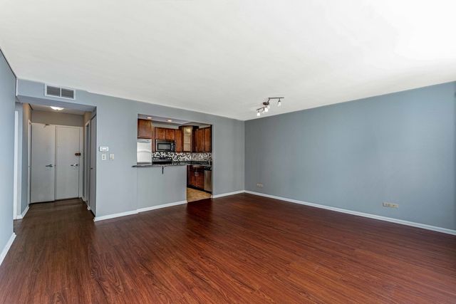 6301 N SHERIDAN Road 16C, Chicago, IL 60660