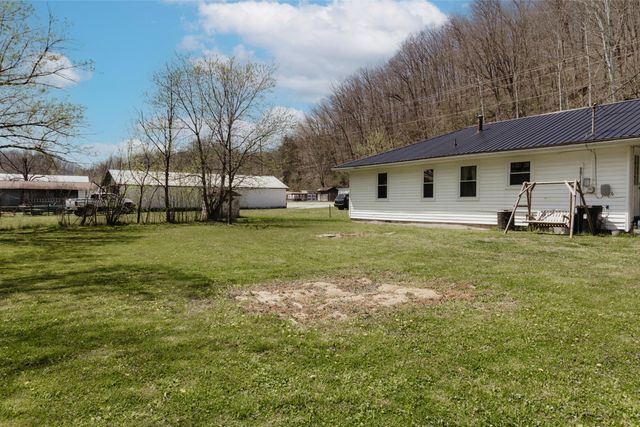 584 Kentucky 36, Frenchburg, KY 40322