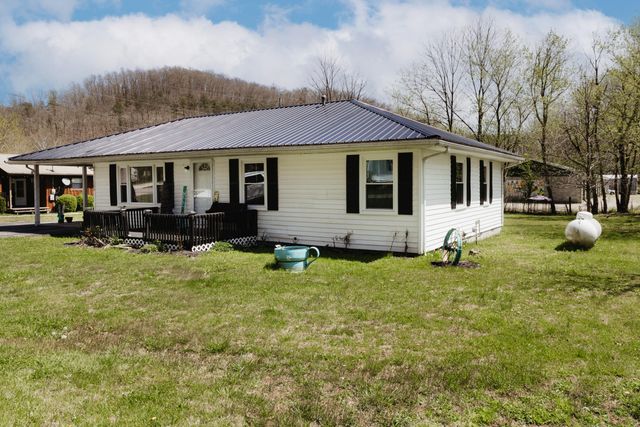 584 Kentucky 36, Frenchburg, KY 40322
