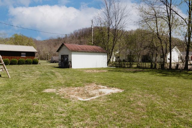 584 Kentucky 36, Frenchburg, KY 40322