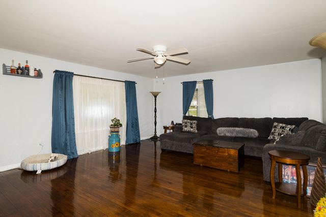 584 Kentucky 36, Frenchburg, KY 40322