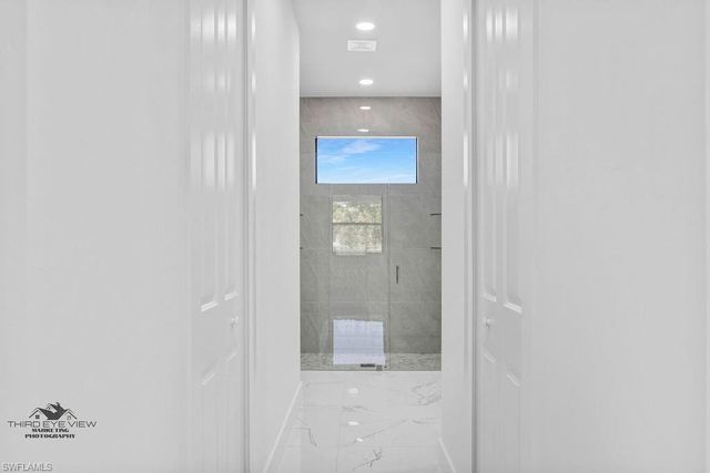 1752 Pine AVE, Lehigh Acres, FL 33972