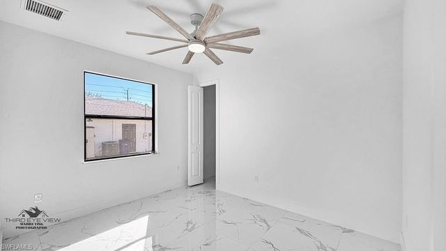 1752 Pine AVE, Lehigh Acres, FL 33972