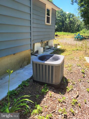 1722 WINSLOW RD, Williamstown, NJ 08094