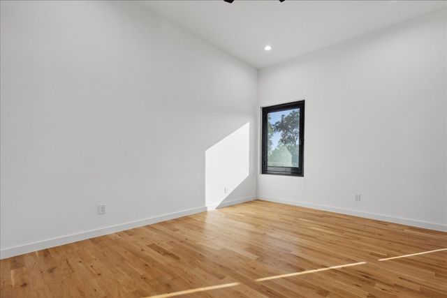 3828 Eaton Drive, Dallas, TX 75220