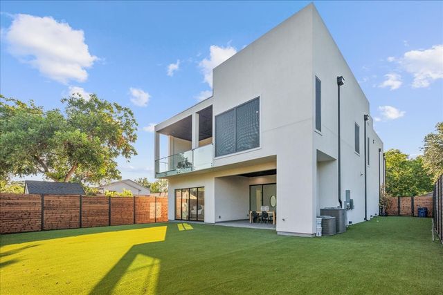 3828 Eaton Drive, Dallas, TX 75220