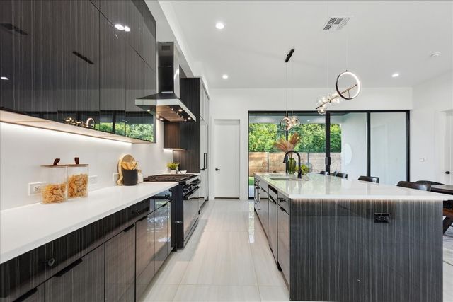 3828 Eaton Drive, Dallas, TX 75220