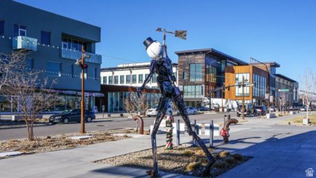 11171 S KESTREL RISE RD, South Jordan, UT 84009