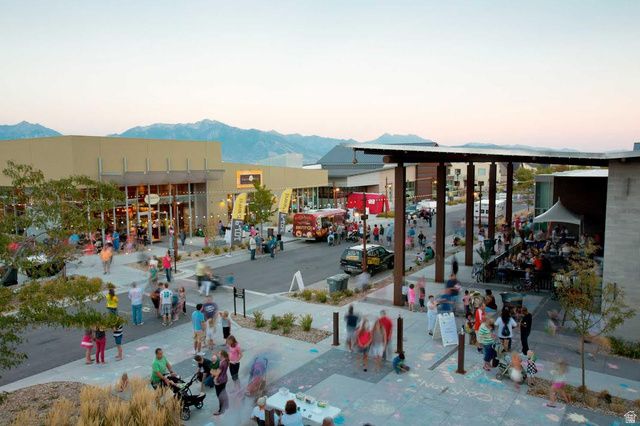 11171 S KESTREL RISE RD, South Jordan, UT 84009