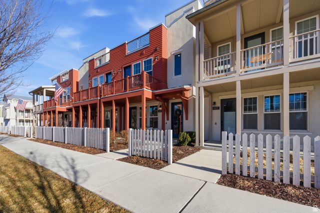 11171 S KESTREL RISE RD, South Jordan, UT 84009