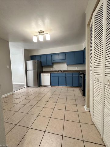 1859 Kingston Ave Apt A, Norfolk, VA 23503