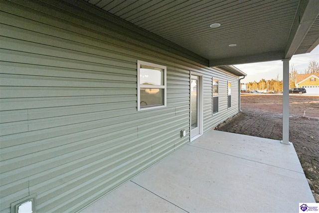 25 Betty Boyd Lane, Brandenburg, KY 40108