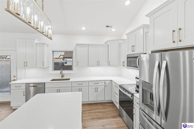 25 Betty Boyd Lane, Brandenburg, KY 40108