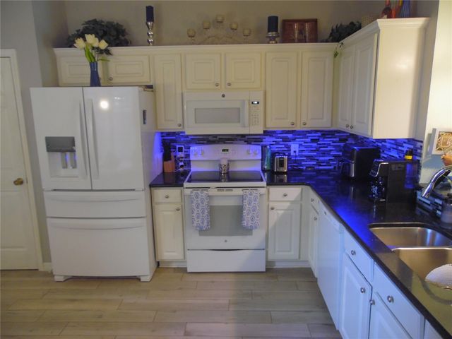2511 NEWBERN DRIVE, Clearwater, FL 33761