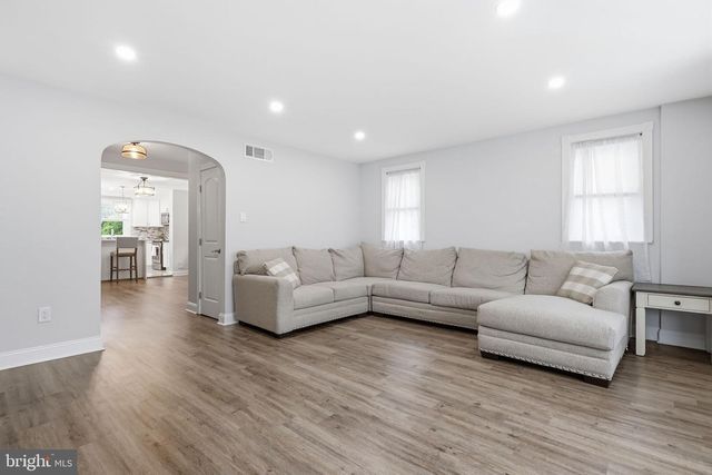 1315 E CLIVEDEN ST, Philadelphia, PA 19119