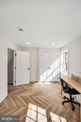 1629 WAVERLY ST, Philadelphia, PA 19146