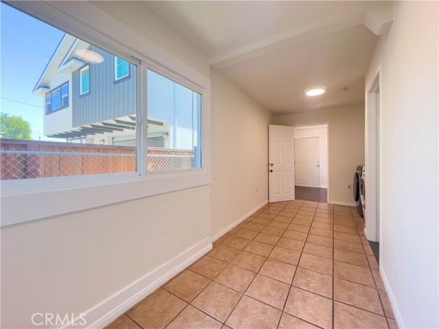 1522 5th Avenue, Los Angeles, CA 90019