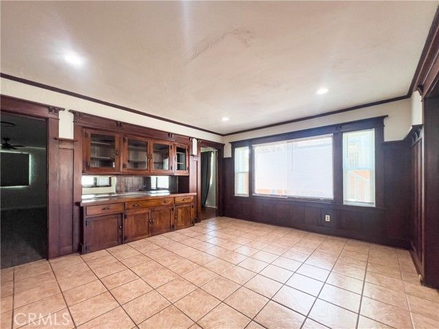 1522 5th Avenue, Los Angeles, CA 90019