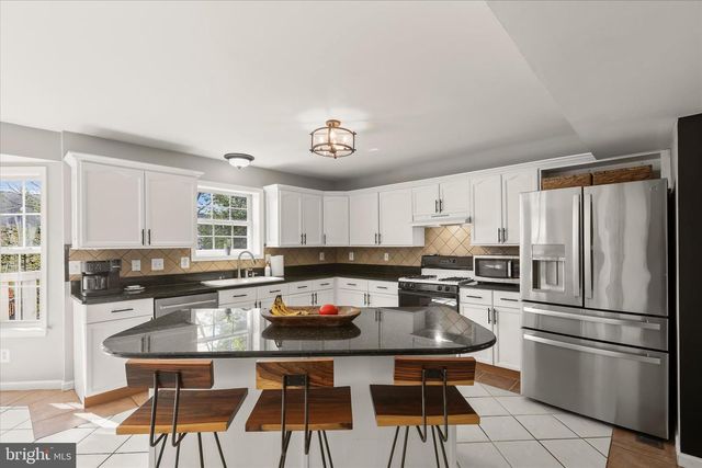 239 BISHOPS GLEN DR, Frederick, MD 21702