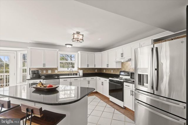 239 BISHOPS GLEN DR, Frederick, MD 21702