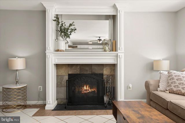 239 BISHOPS GLEN DR, Frederick, MD 21702