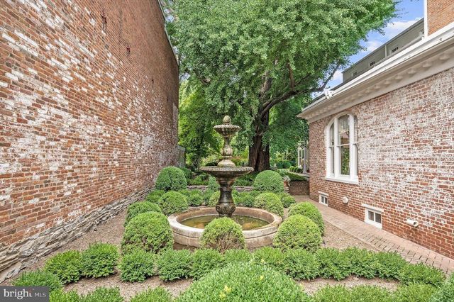 239 BISHOPS GLEN DR, Frederick, MD 21702