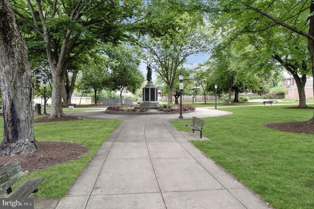 239 BISHOPS GLEN DR, Frederick, MD 21702