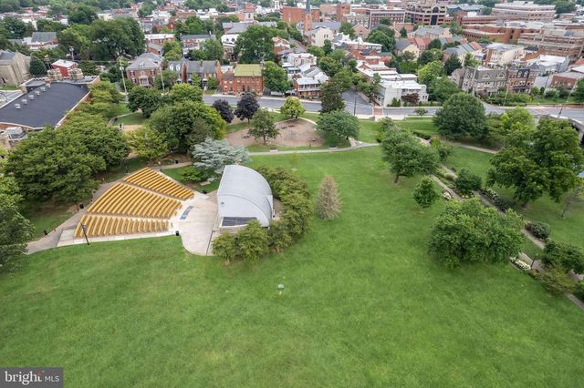 239 BISHOPS GLEN DR, Frederick, MD 21702