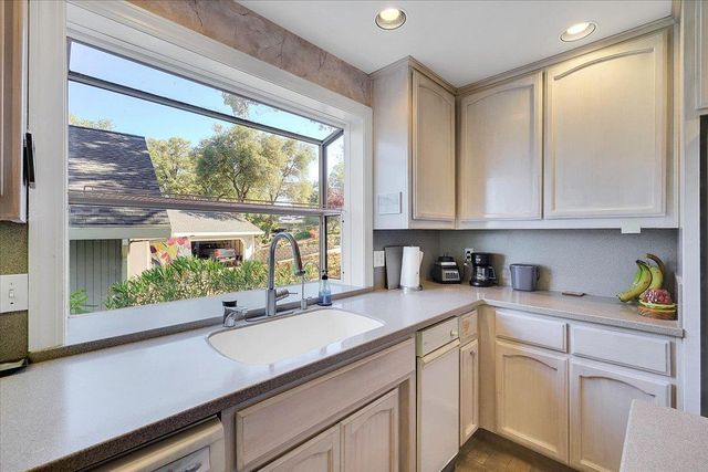 13036 Lake Wildwood Dr, Penn Valley, CA 95946