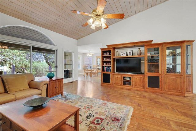 13036 Lake Wildwood Dr, Penn Valley, CA 95946