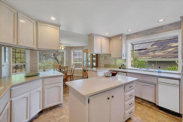 13036 Lake Wildwood Dr, Penn Valley, CA 95946