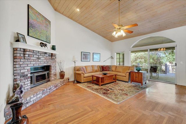 13036 Lake Wildwood Dr, Penn Valley, CA 95946
