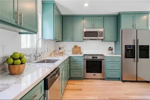 14320 Osborne, Panorama City, CA 91402