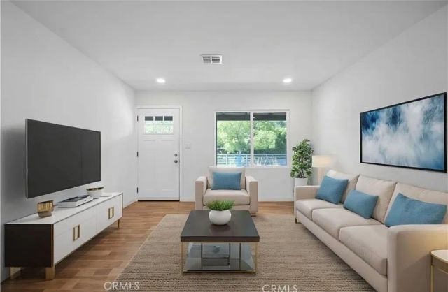 14320 Osborne, Panorama City, CA 91402