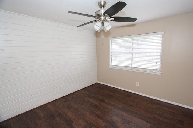 10103 Kirkwren Drive, Houston, TX 77089