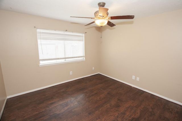 10103 Kirkwren Drive, Houston, TX 77089