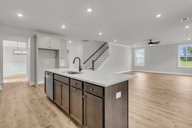 747 Maynard Lane, Summerville, SC 29486