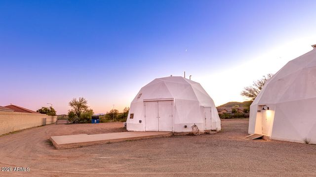 3115 W CAVEDALE Drive, Phoenix, AZ 85083