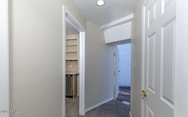 3115 W CAVEDALE Drive, Phoenix, AZ 85083