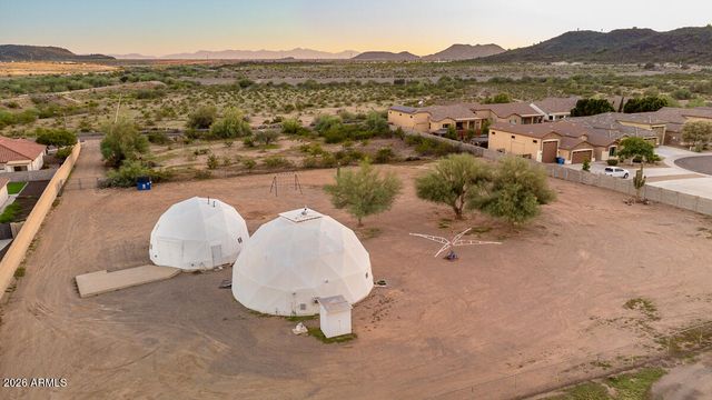 3115 W CAVEDALE Drive, Phoenix, AZ 85083