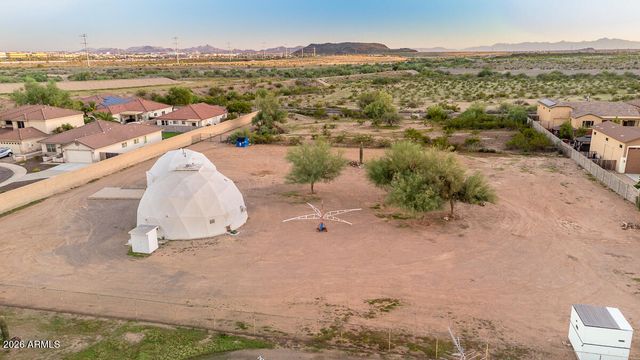 3115 W CAVEDALE Drive, Phoenix, AZ 85083